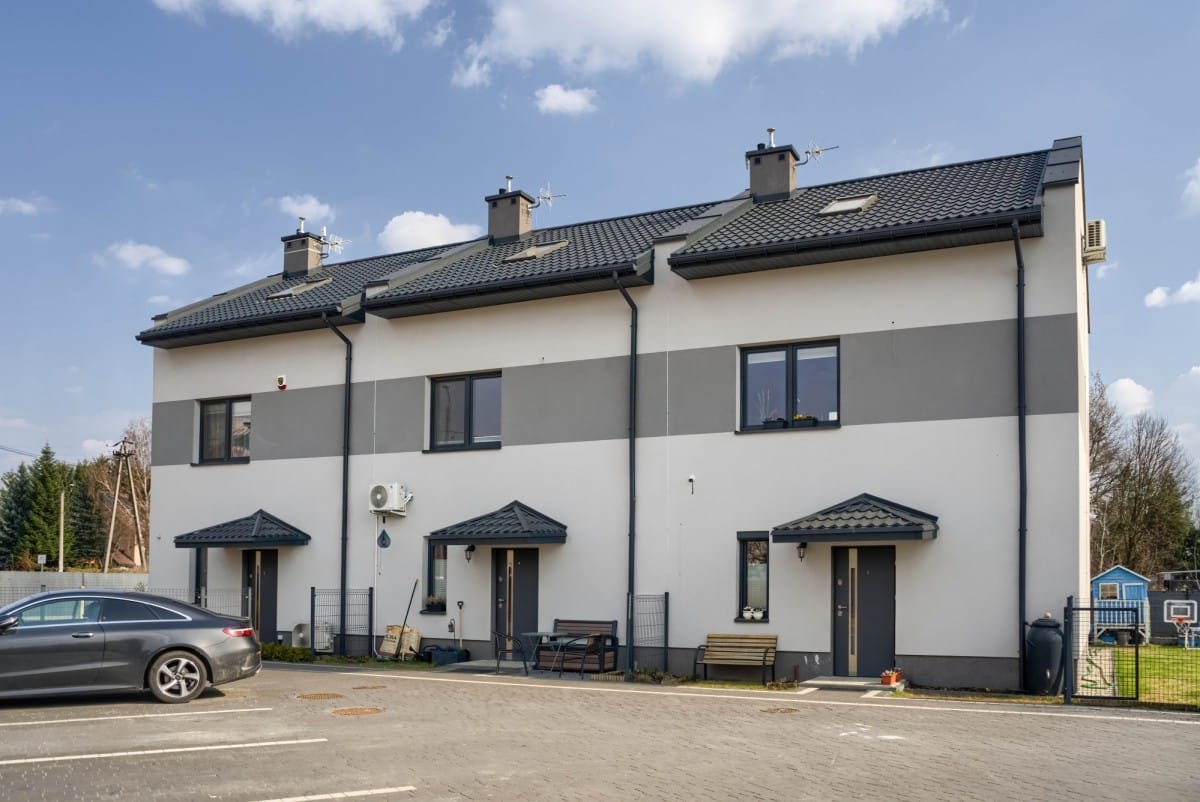 Dom 5 pokojowe na Sprzedaż