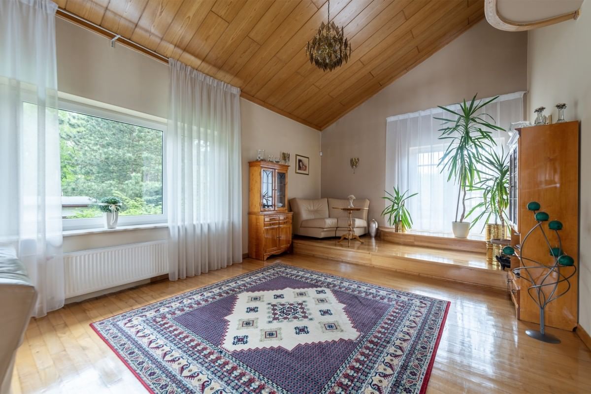 Dom 7 pokojowe na Sprzedaż