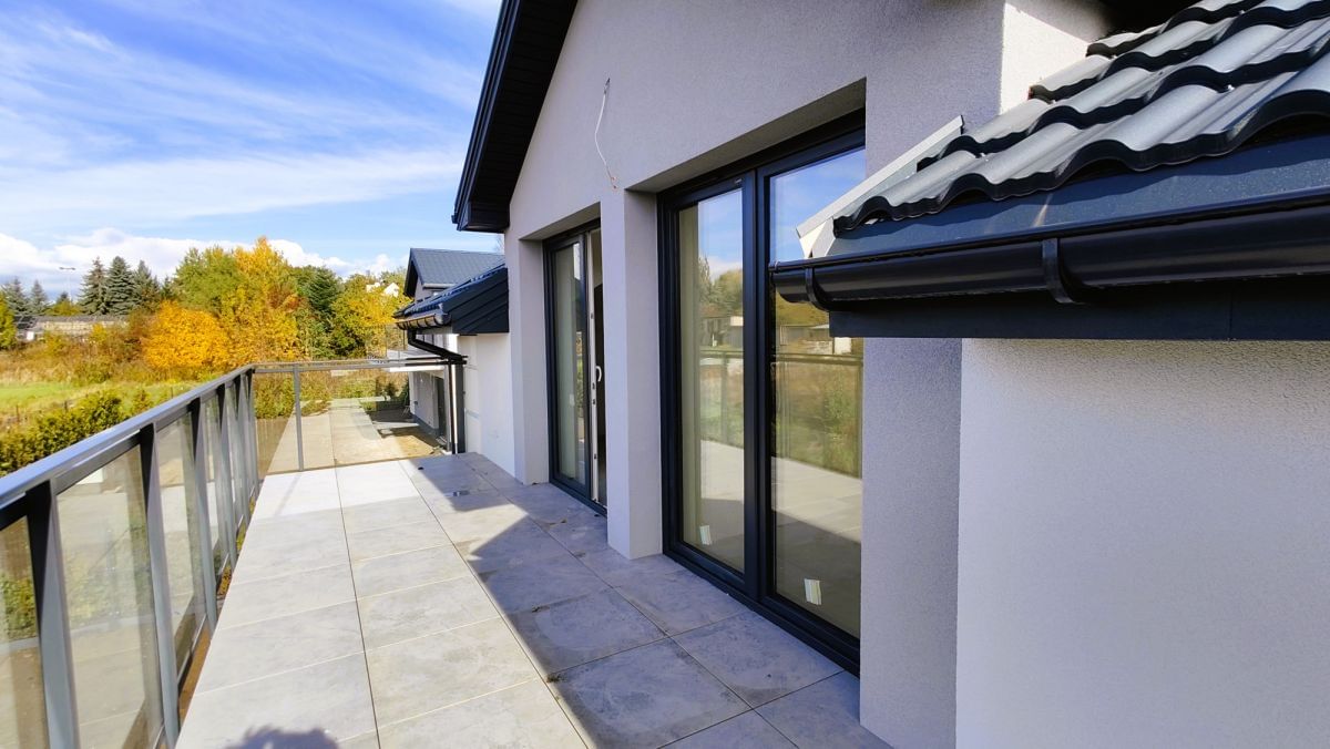 Dom 6 pokojowe na Sprzedaż