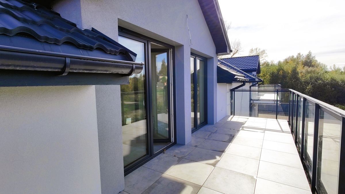 Dom 6 pokojowe na Sprzedaż