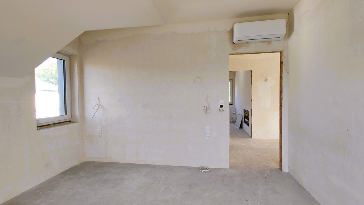 Dom 6 pokojowe na Sprzedaż