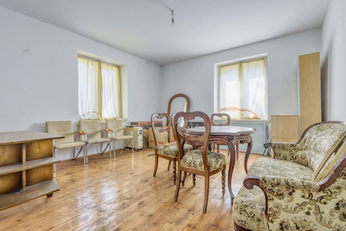 Dom 4 pokojowe na Sprzedaż