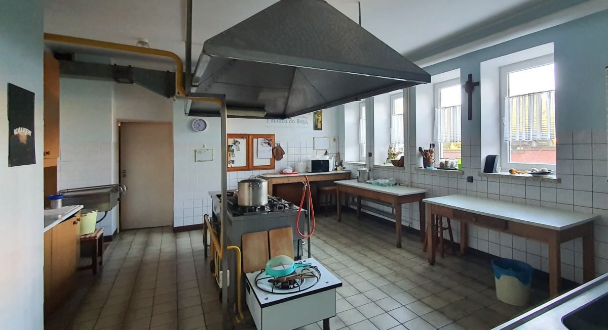 Lokal użytkowy  pokojowe na Sprzedaż