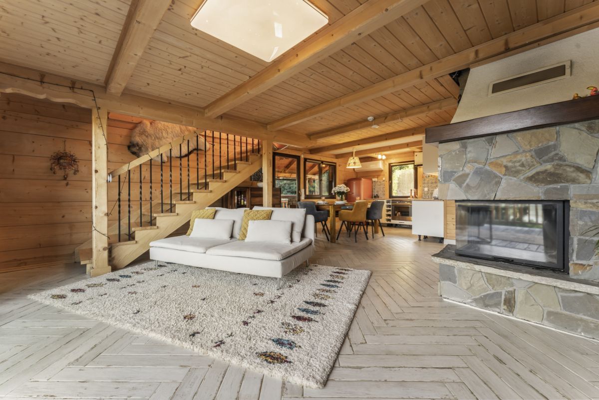 Dom 4 pokojowe na Sprzedaż