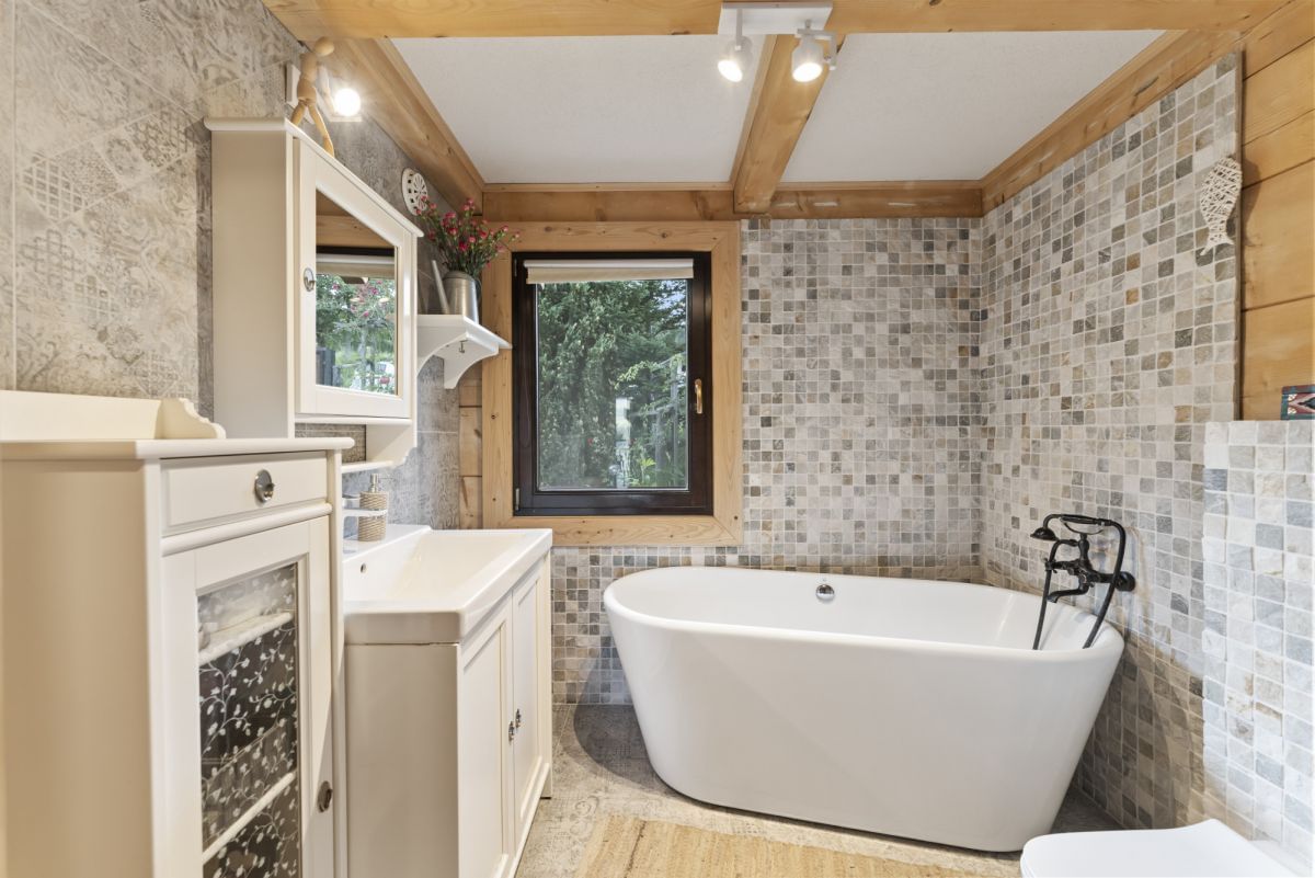 Dom 4 pokojowe na Sprzedaż