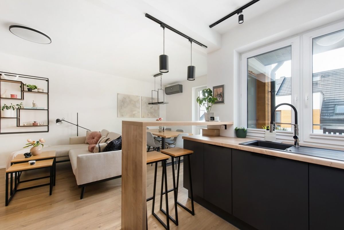 Mieszkanie 4 pokojowe na Sprzedaż