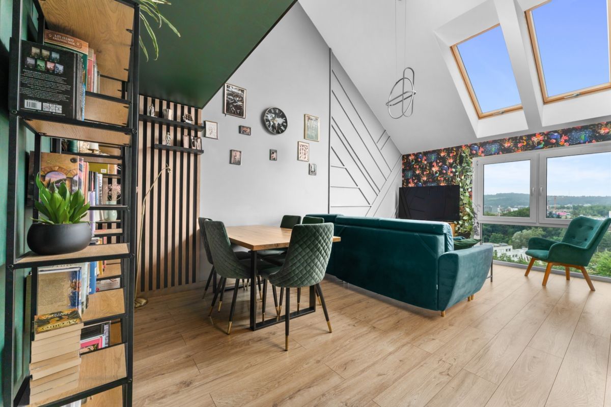 Mieszkanie 4 pokojowe na Sprzedaż