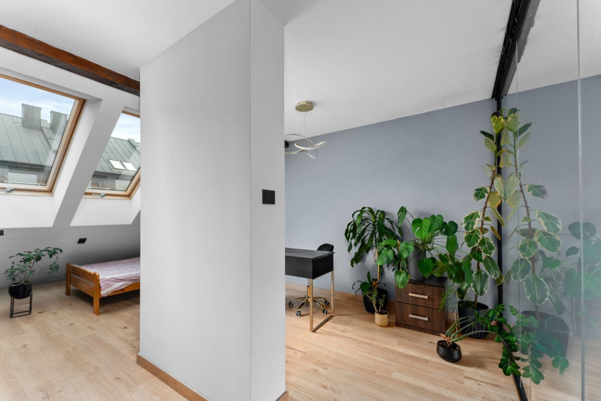 Mieszkanie 4 pokojowe na Sprzedaż