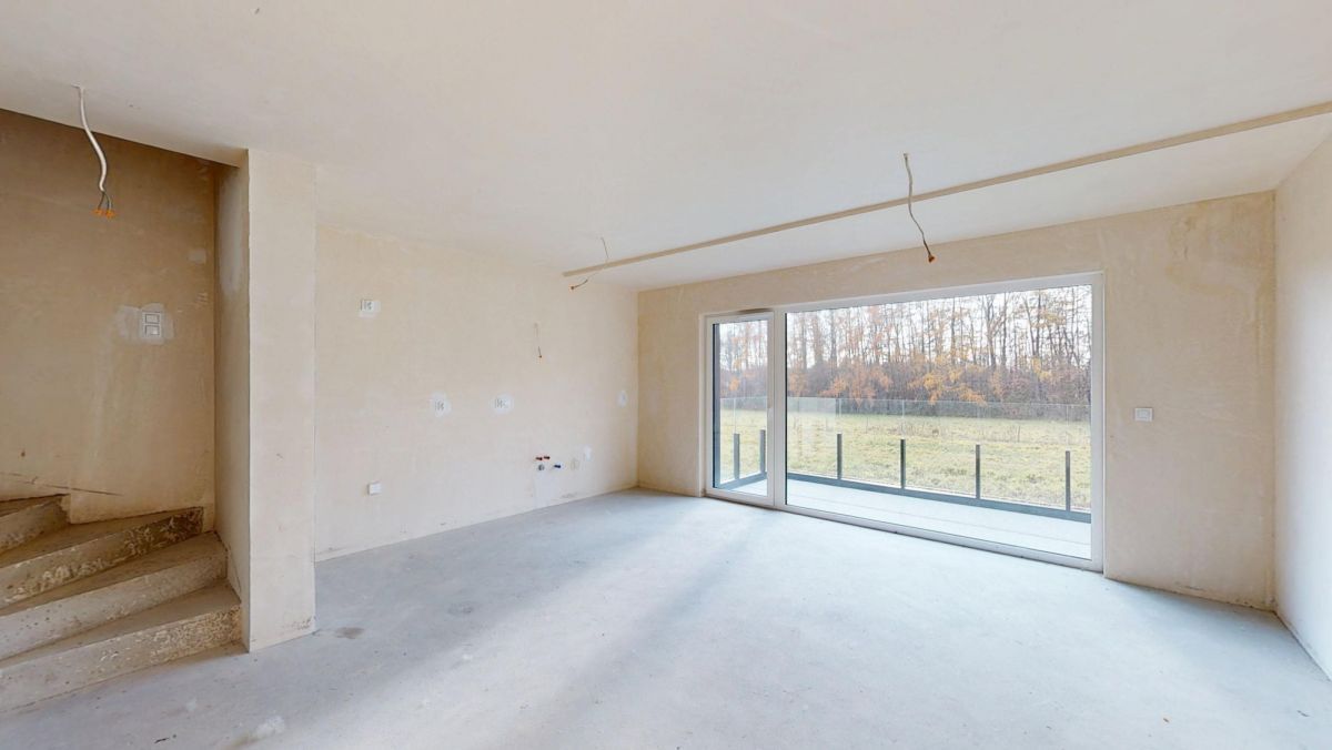 Mieszkanie 4 pokojowe na Sprzedaż