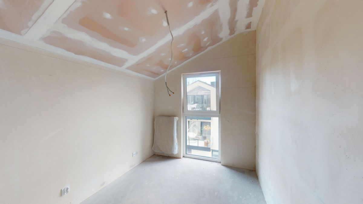 Mieszkanie 4 pokojowe na Sprzedaż