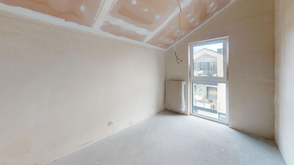 Mieszkanie 4 pokojowe na Sprzedaż