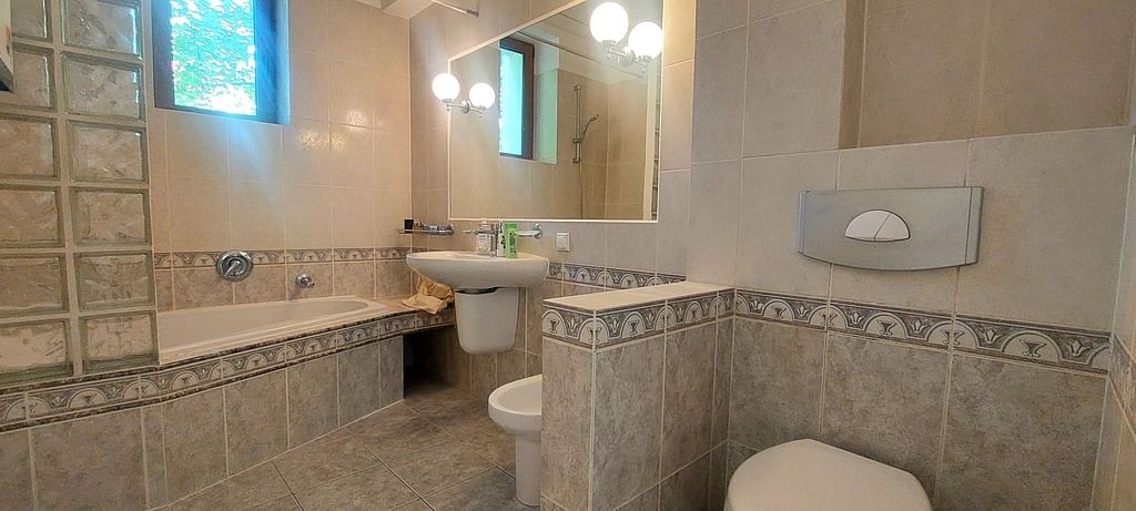 Lokal użytkowy  pokojowe na Wynajem