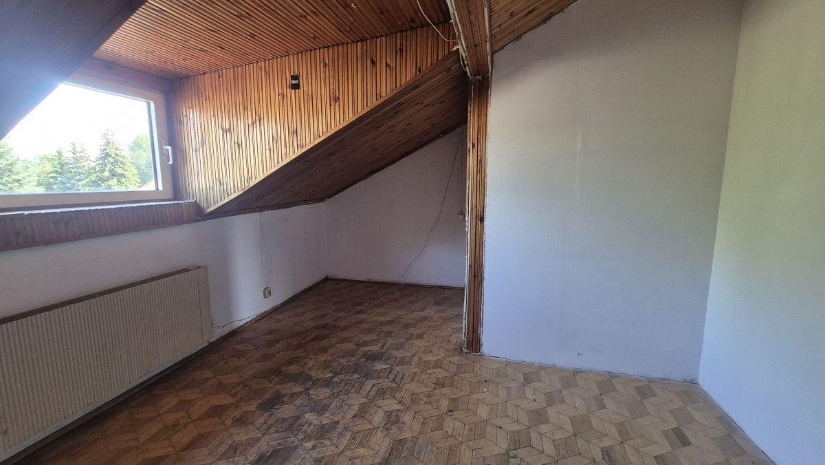 Dom 10 pokojowe na Sprzedaż
