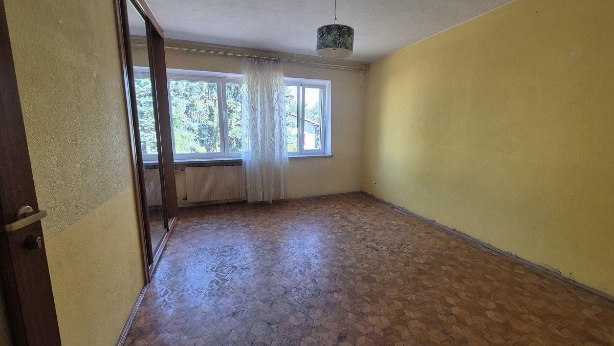 Dom 10 pokojowe na Sprzedaż