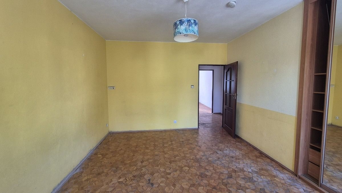 Dom 10 pokojowe na Sprzedaż
