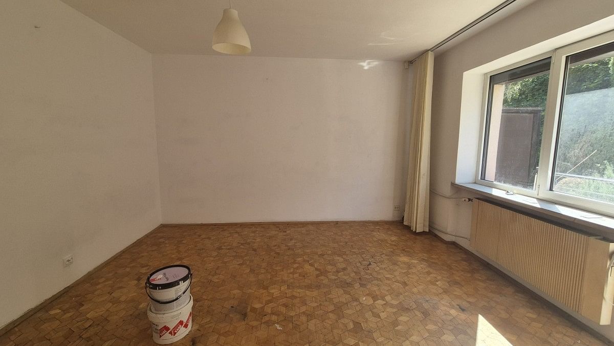 Dom 10 pokojowe na Sprzedaż