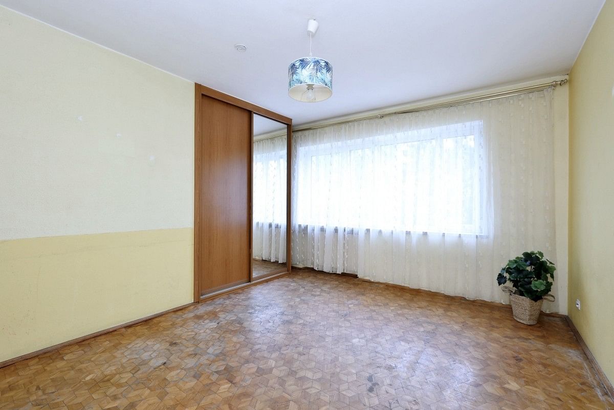 Dom 10 pokojowe na Sprzedaż
