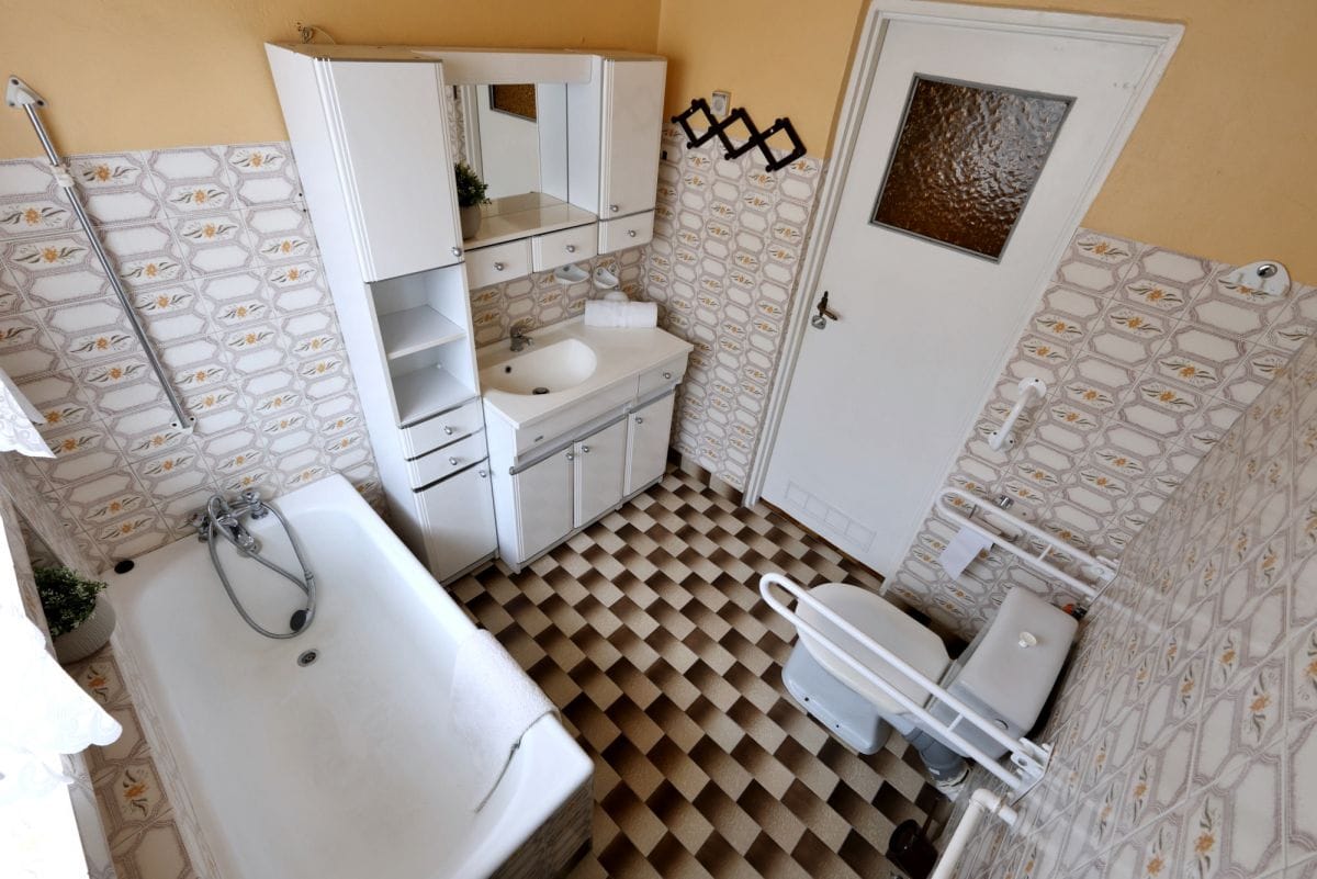 Dom 5 pokojowe na Sprzedaż