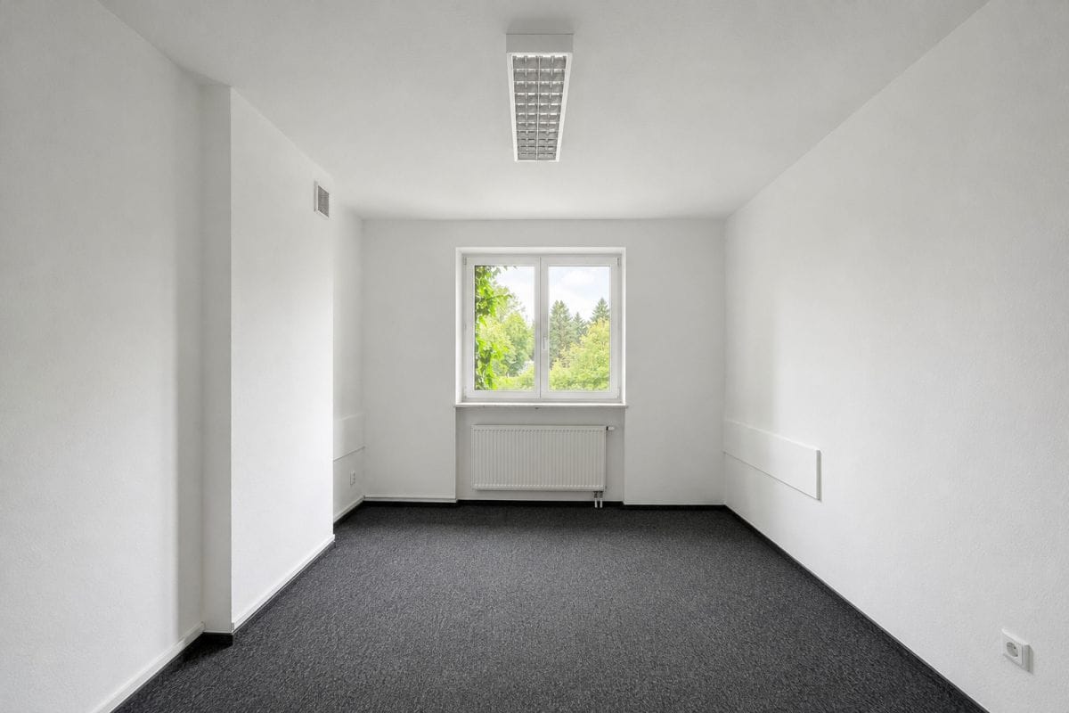 Dom 8 pokojowe na Sprzedaż