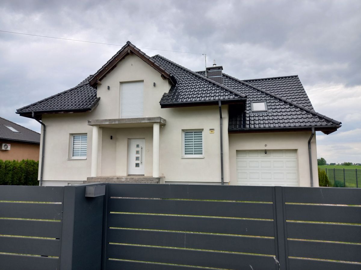Dom  pokojowe na Sprzedaż