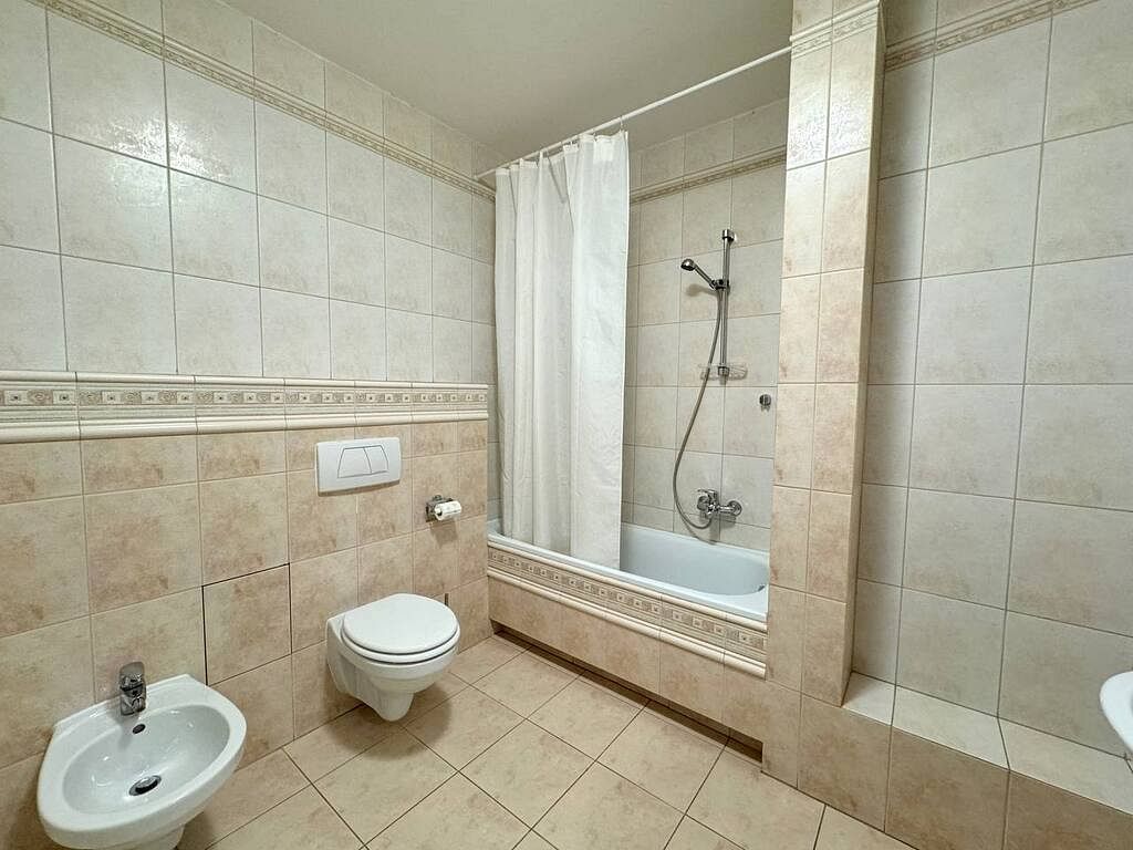 Lokal użytkowy  pokojowe na Wynajem