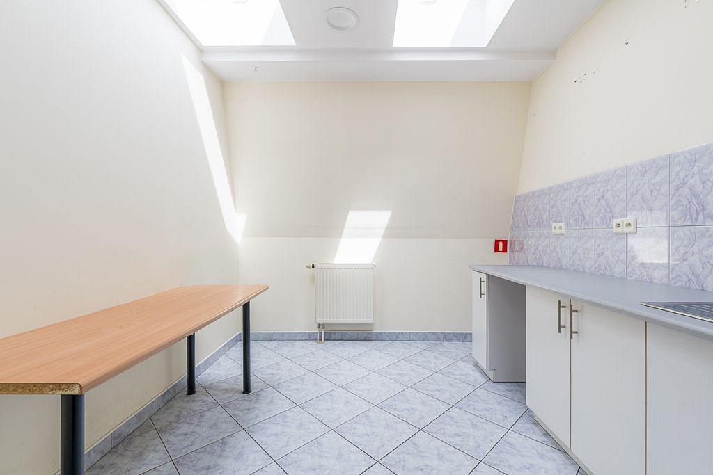 Lokal użytkowy  pokojowe na Wynajem