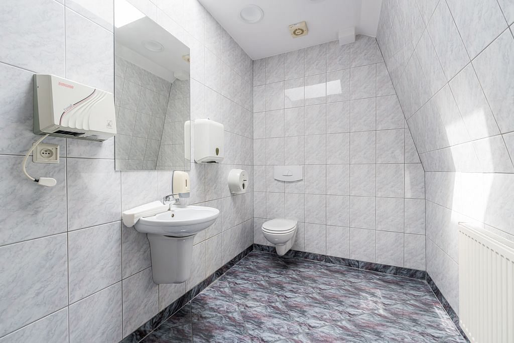 Lokal użytkowy  pokojowe na Wynajem