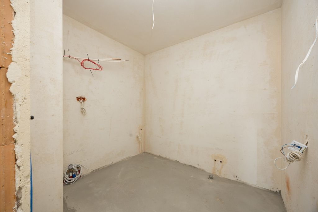 Mieszkanie 4 pokojowe na Sprzedaż