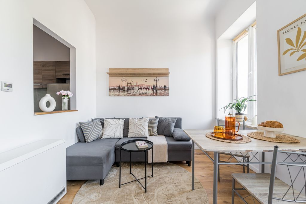 Mieszkanie 2 pokojowe na Sprzedaż