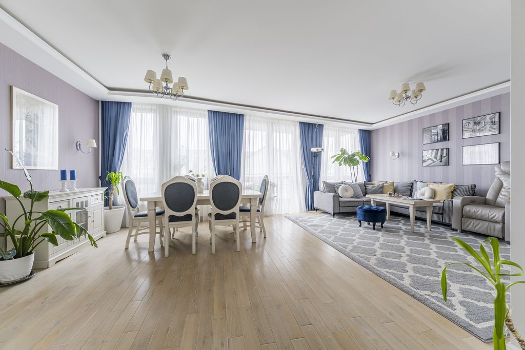 Mieszkanie 5 pokojowe na Sprzedaż