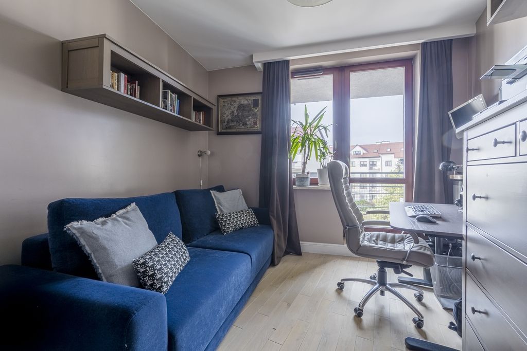 Mieszkanie 5 pokojowe na Sprzedaż