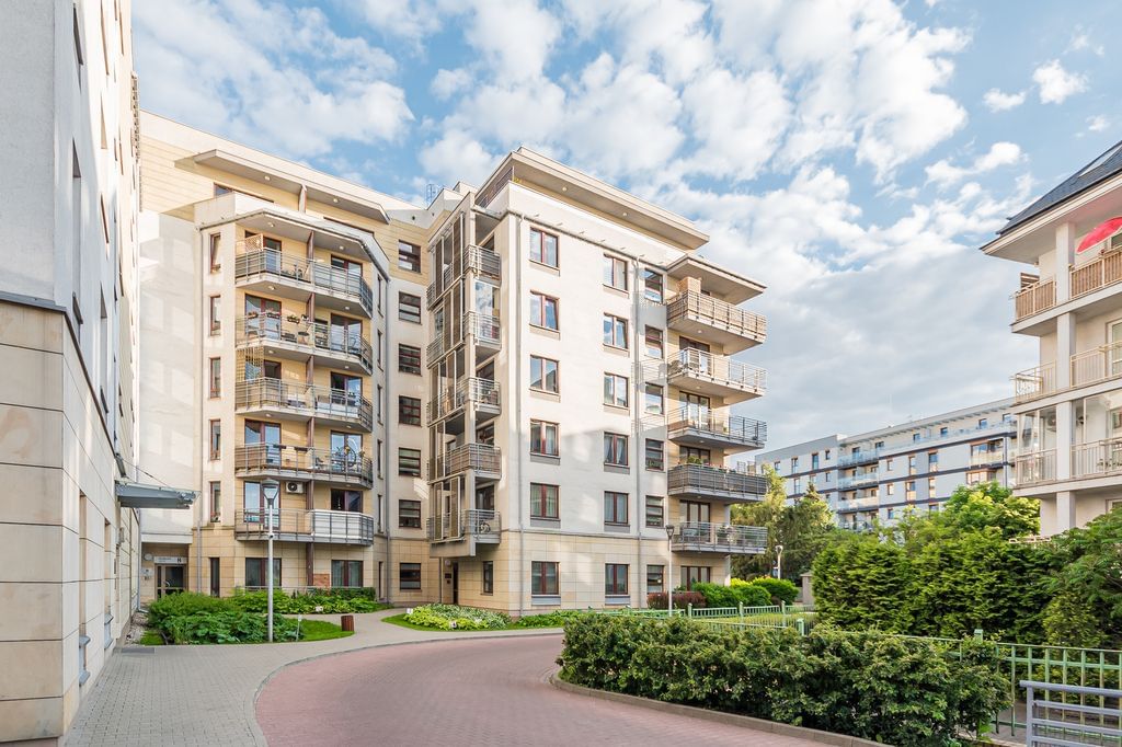 Mieszkanie 5 pokojowe na Sprzedaż