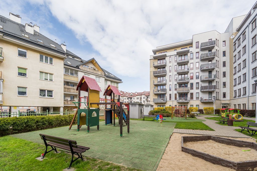 Mieszkanie 5 pokojowe na Sprzedaż