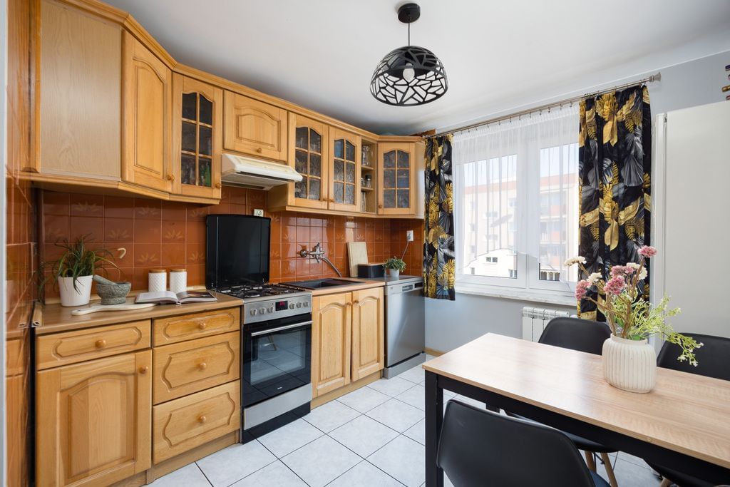 Mieszkanie 4 pokojowe na Sprzedaż