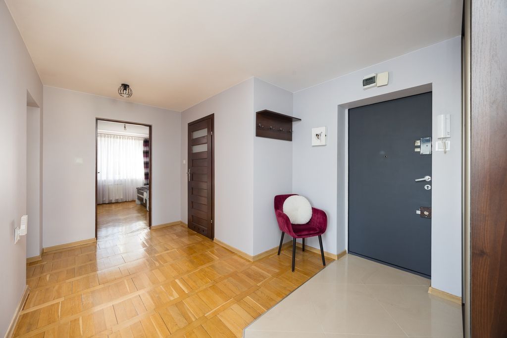 Mieszkanie 4 pokojowe na Sprzedaż