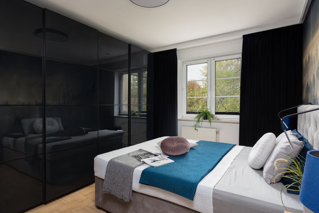 Mieszkanie 4 pokojowe na Sprzedaż