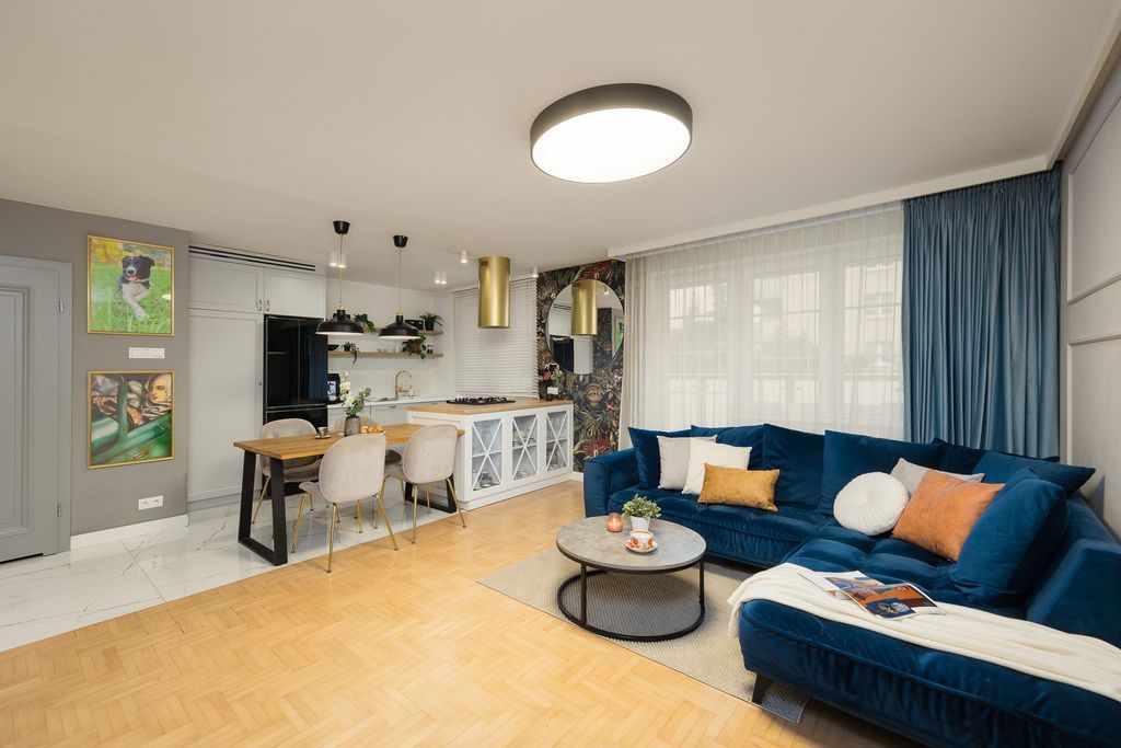 Mieszkanie 4 pokojowe na Sprzedaż