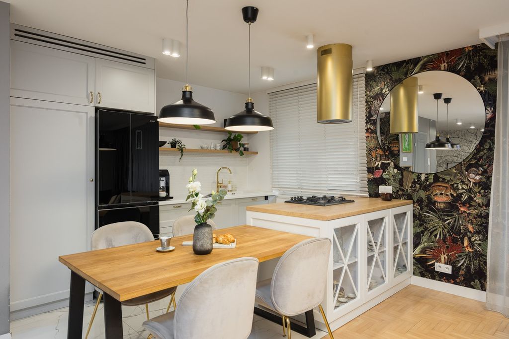 Mieszkanie 4 pokojowe na Sprzedaż