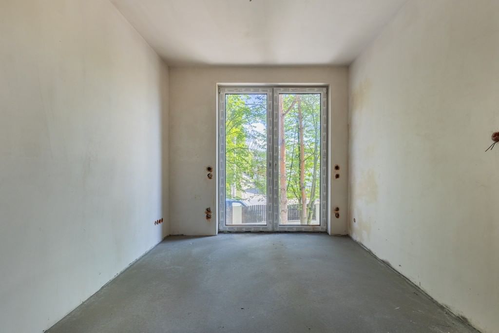 Dom 4 pokojowe na Sprzedaż