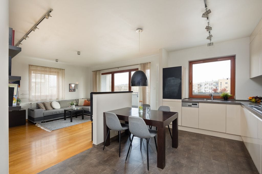 Mieszkanie 3 pokojowe na Sprzedaż