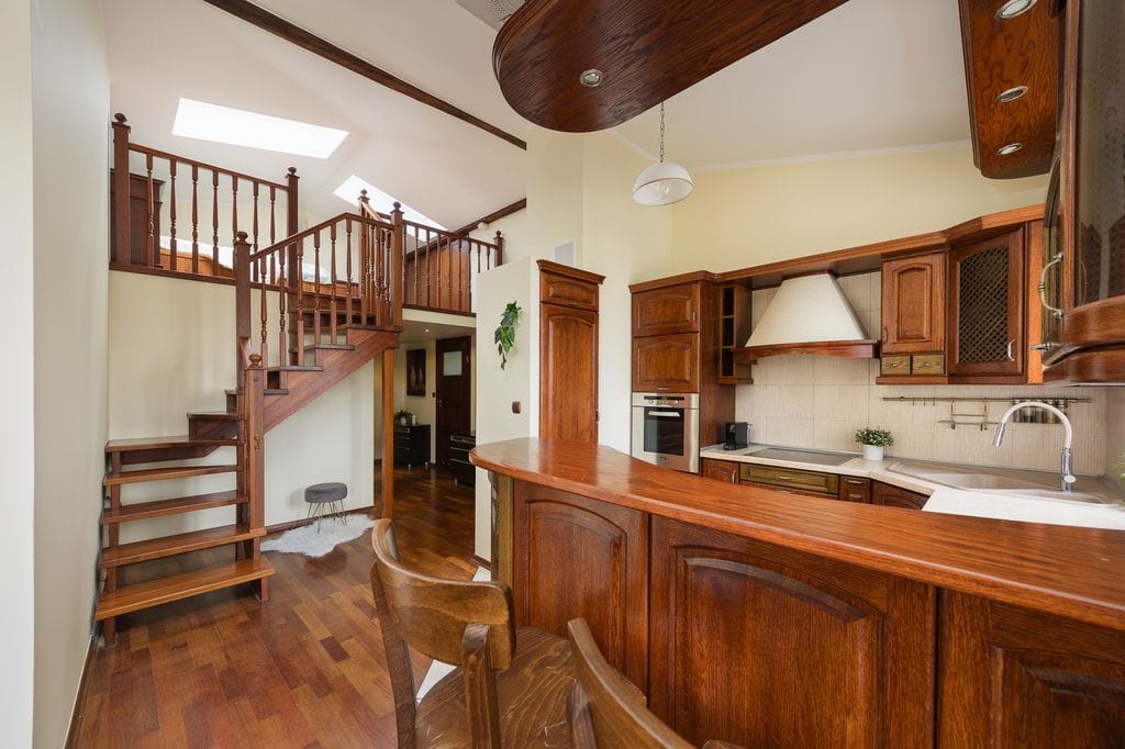 Mieszkanie 4 pokojowe na Sprzedaż