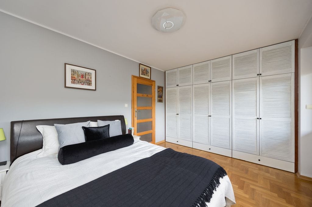 Dom 4 pokojowe na Sprzedaż