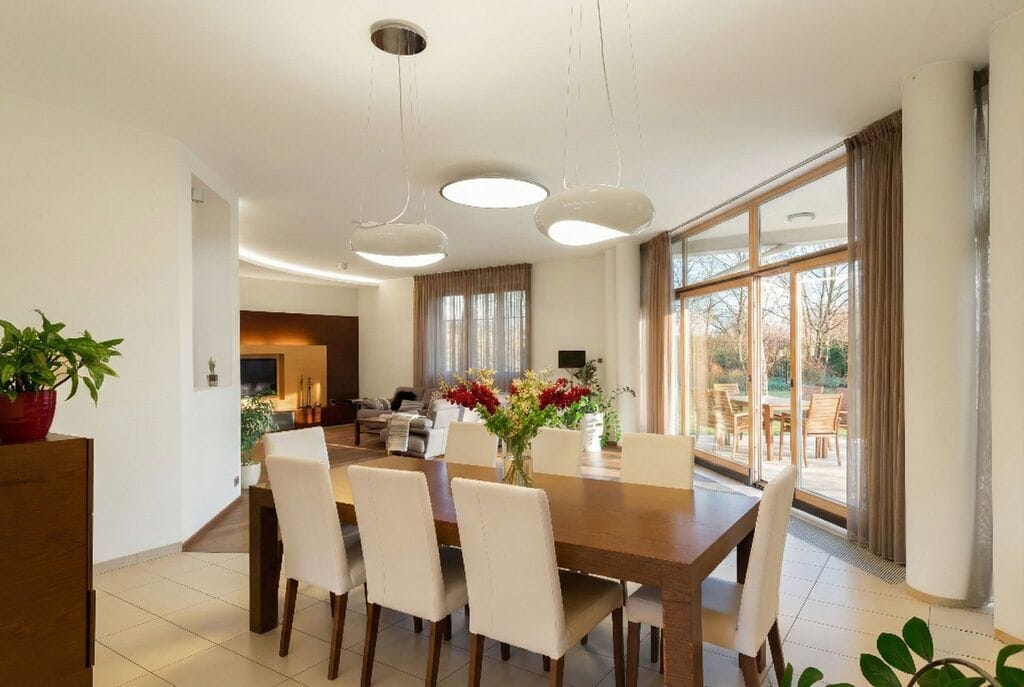 Dom 6 pokojowe na Sprzedaż