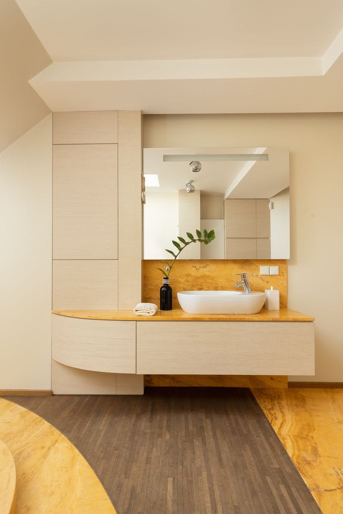 Dom 6 pokojowe na Sprzedaż