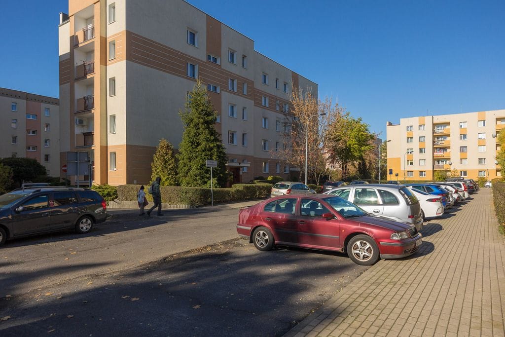 Mieszkanie 4 pokojowe na Sprzedaż