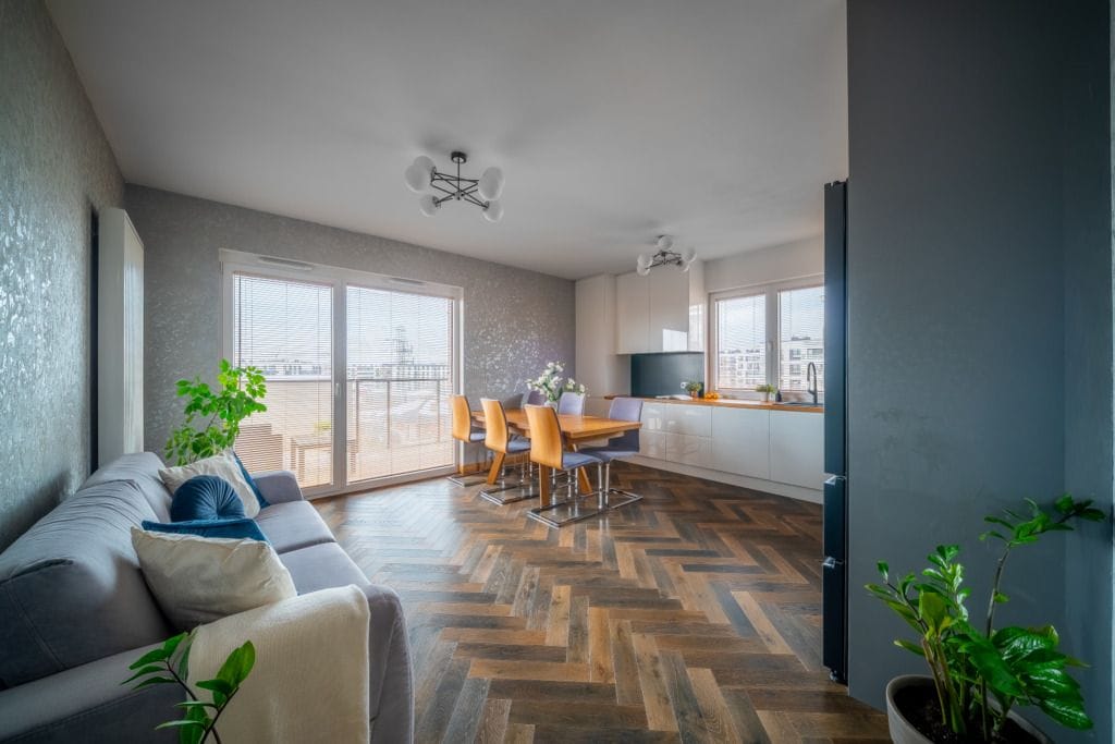 Mieszkanie 5 pokojowe na Sprzedaż