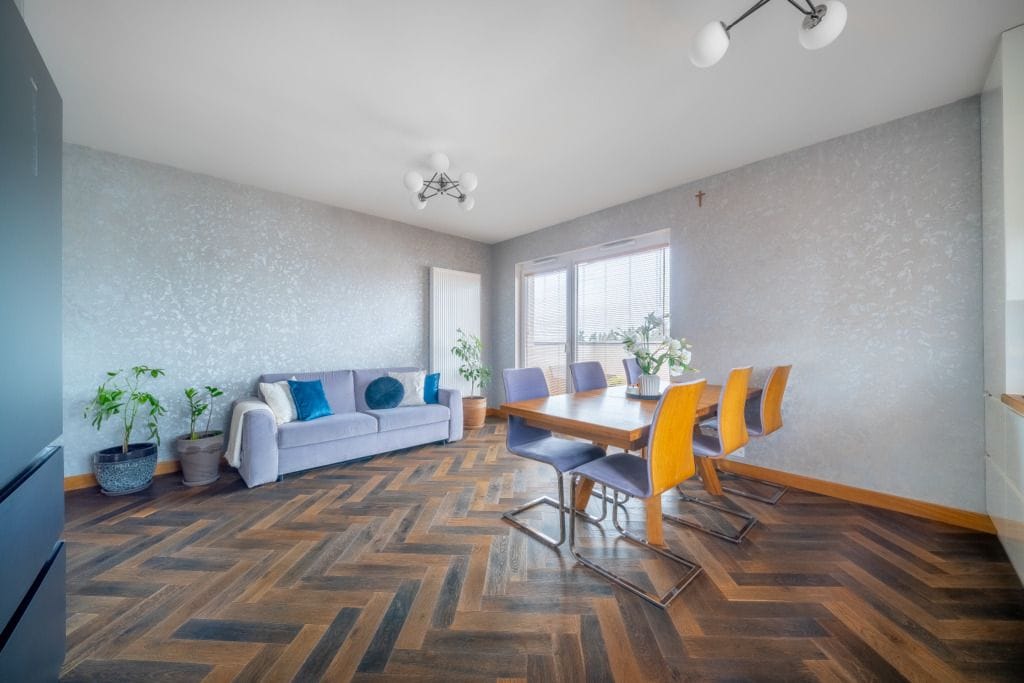 Mieszkanie 5 pokojowe na Sprzedaż