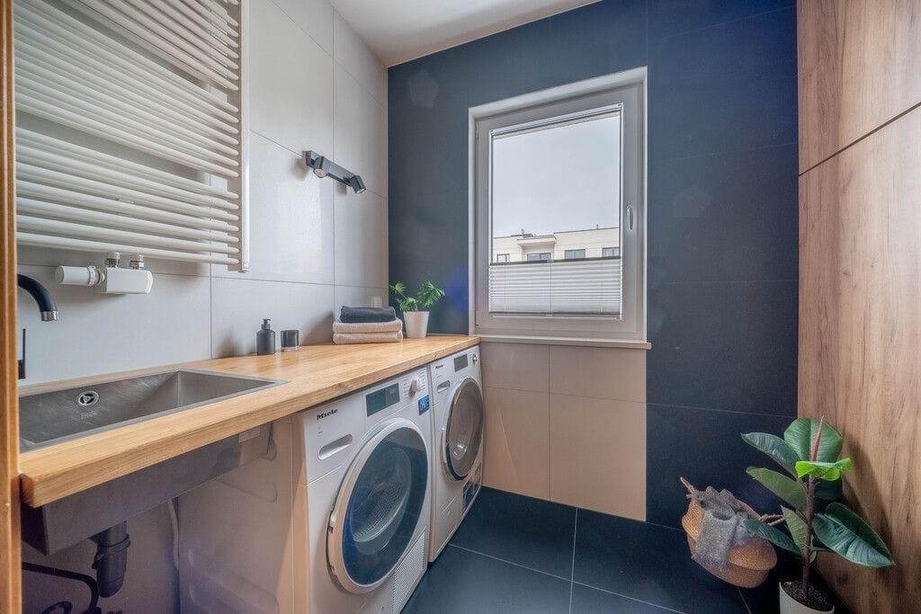 Mieszkanie 5 pokojowe na Sprzedaż