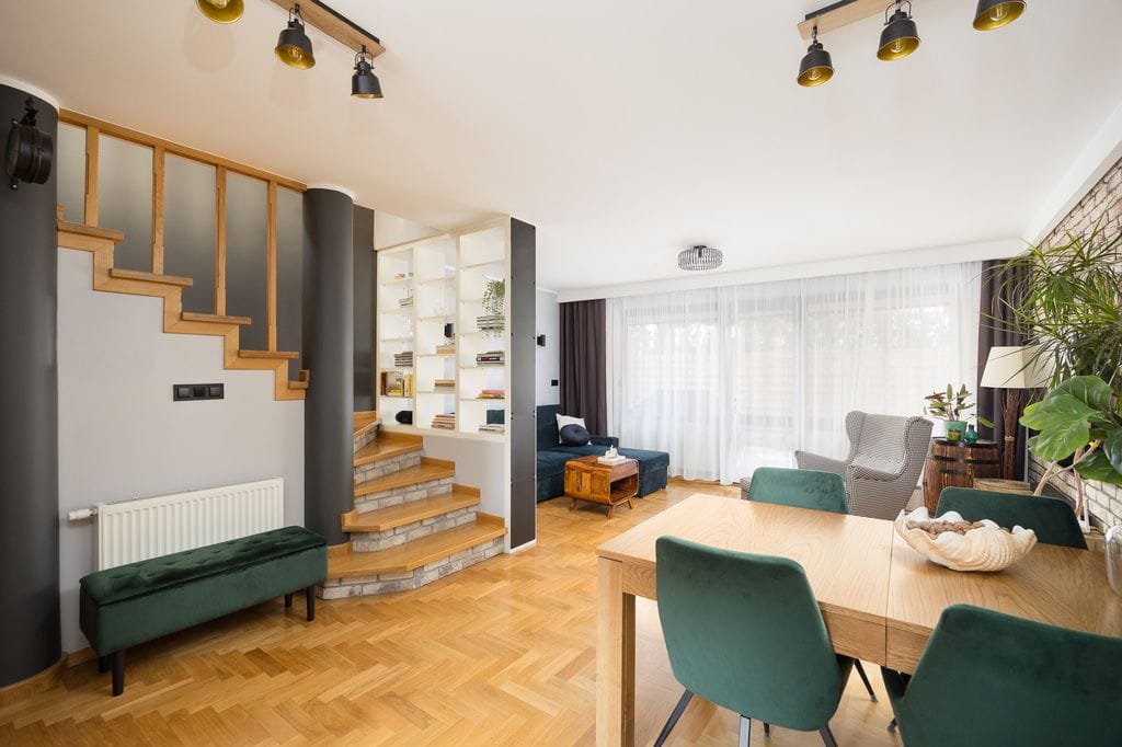 Dom 4 pokojowe na Sprzedaż