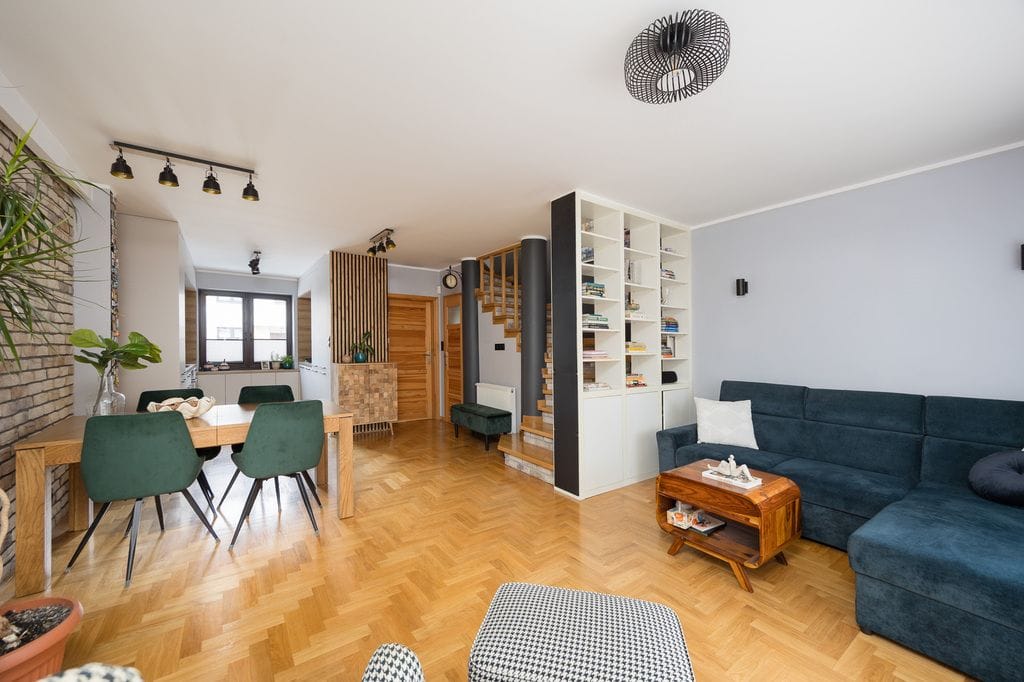 Dom 4 pokojowe na Sprzedaż